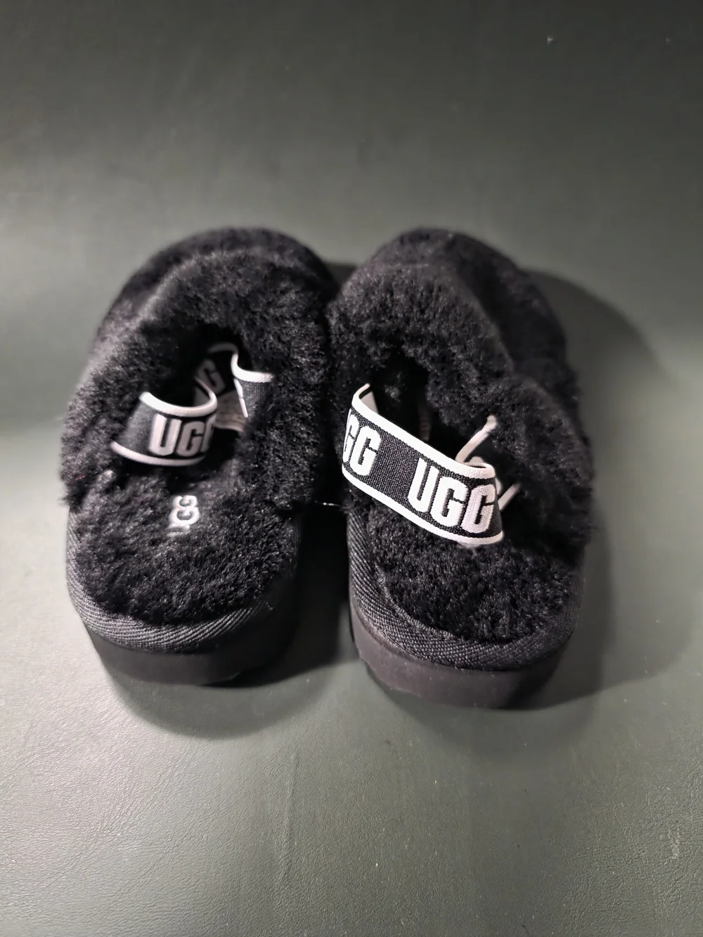 UGG Kids Black Faux Fur Slip-On Slippers